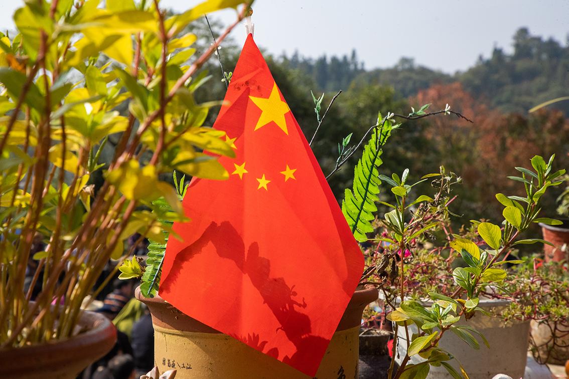 中國(guó)鄉(xiāng)村旅游新殺出一匹“黑馬”，人們都往這跑，深秋旅游真火爆