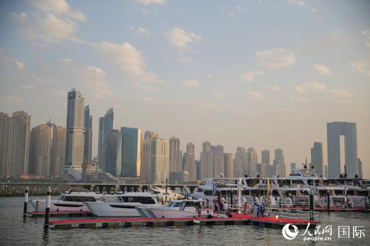 游艇展場(chǎng)景。人民網(wǎng) 塔里克·易卜拉欣攝